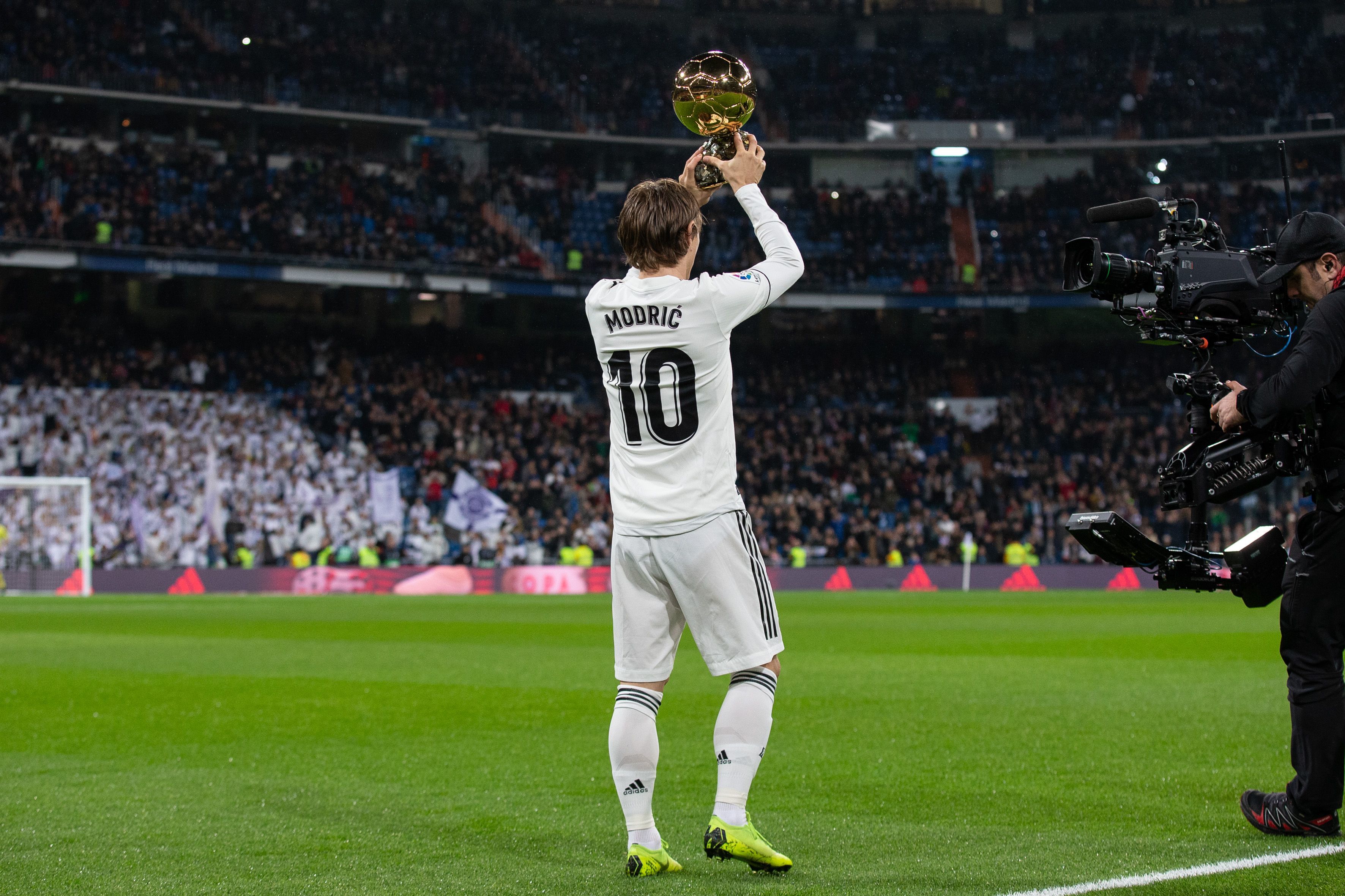 都体：森林想先租后买总价3300万欧签下道路，尤文要4000万欧