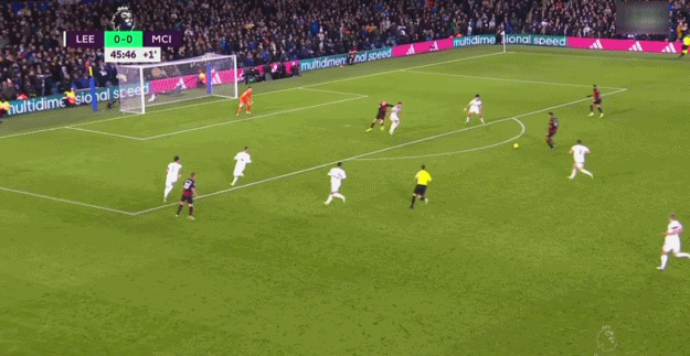 球迷看得手心冒汗