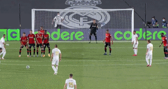 米兰跟迈尼昂续约已达成口头协议，续约2年加一年选择权