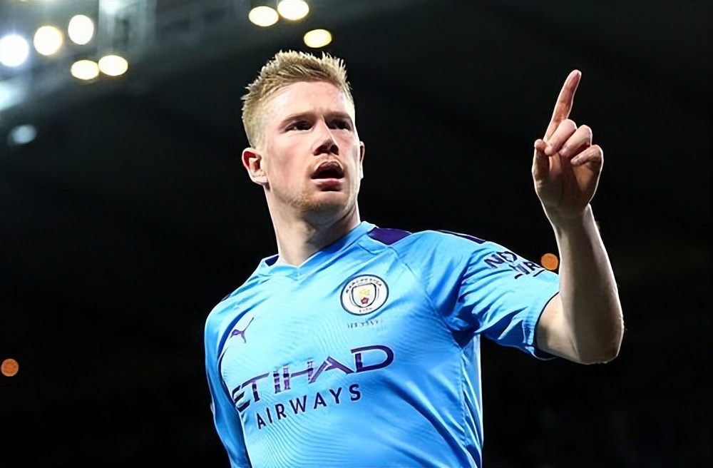 蒂尔潘生涯执法欧冠共判31粒点球，成为欧冠判点最多的主裁