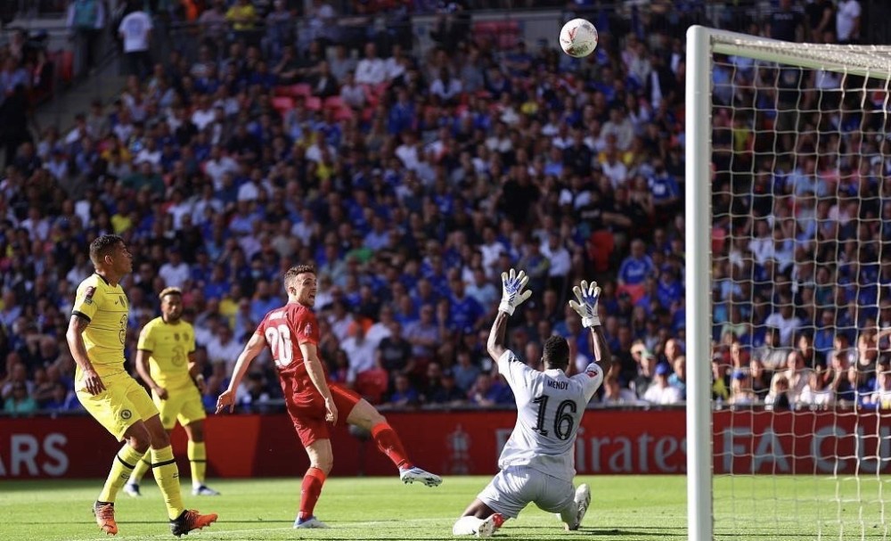 状态火热！穆雷首节6中4得到10分2篮板1助攻